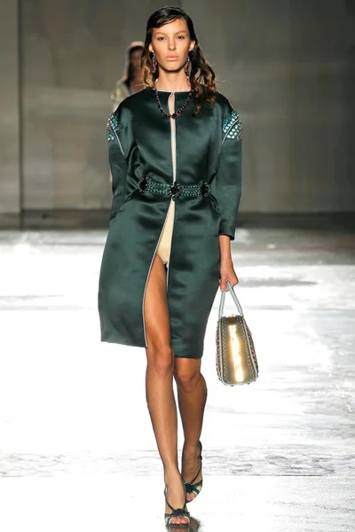 Look 33